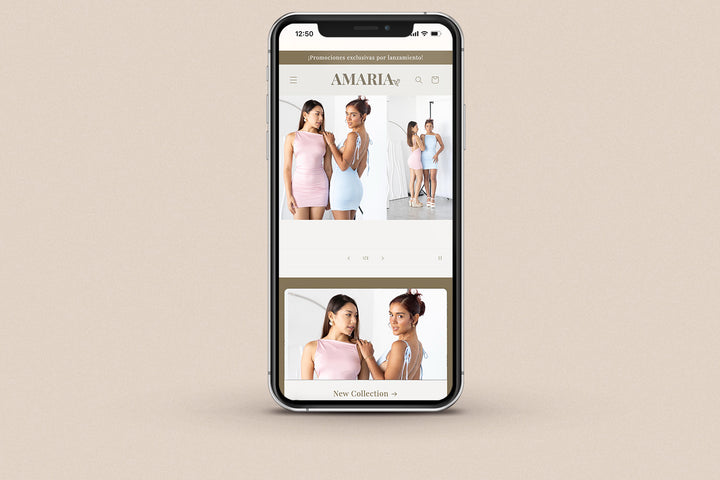 Imagen de un iphone con la web de Amaria en su pantalla.