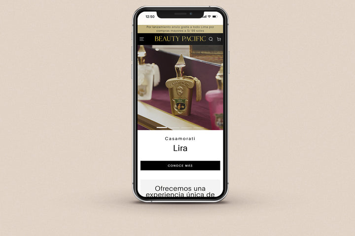 Imagen de un iphone con la web de Beauty Pacific en su pantalla.