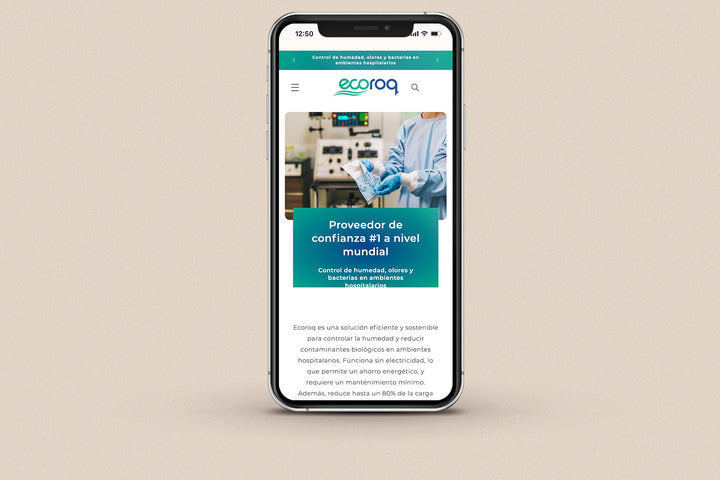 Imagen de un iphone con la web de Ecoroq en su pantalla.