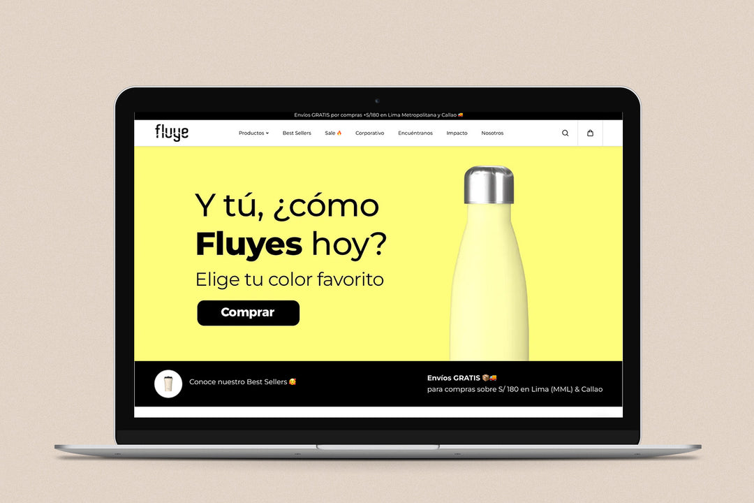 Imagen de una laptop con la web de Fluye en su pantalla.