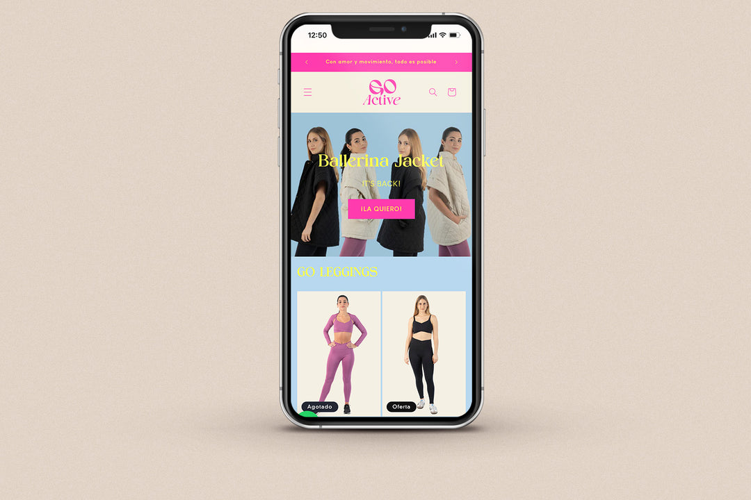 Imagen de un iphone con la web de Go Active en su pantalla.