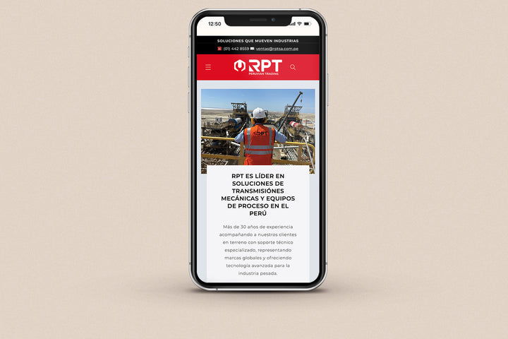 Imagen de un iphone con la web de RPT en su pantalla.