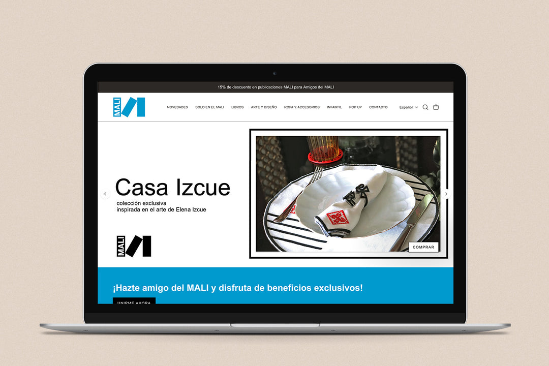 Imagen de una laptop con la web de la Tienda Mali en su pantalla.