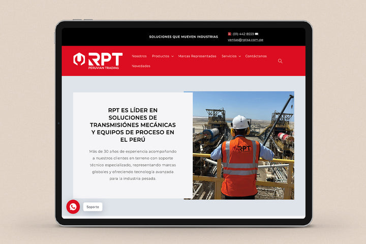 Imagen de un ipad con la web de RPT en su pantalla.
