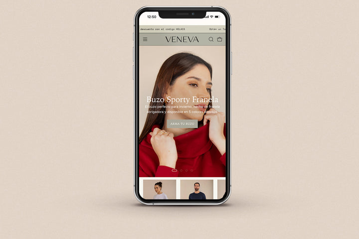 Imagen de un iphone con la web de Veneva en su pantalla.