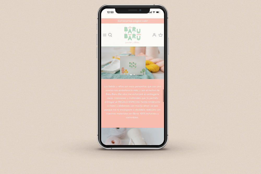 Imagen de un iphone con la web de Baru Baru en su pantalla.