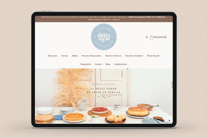 Imagen de un ipad con la web de Dolce Mela en su pantalla.
