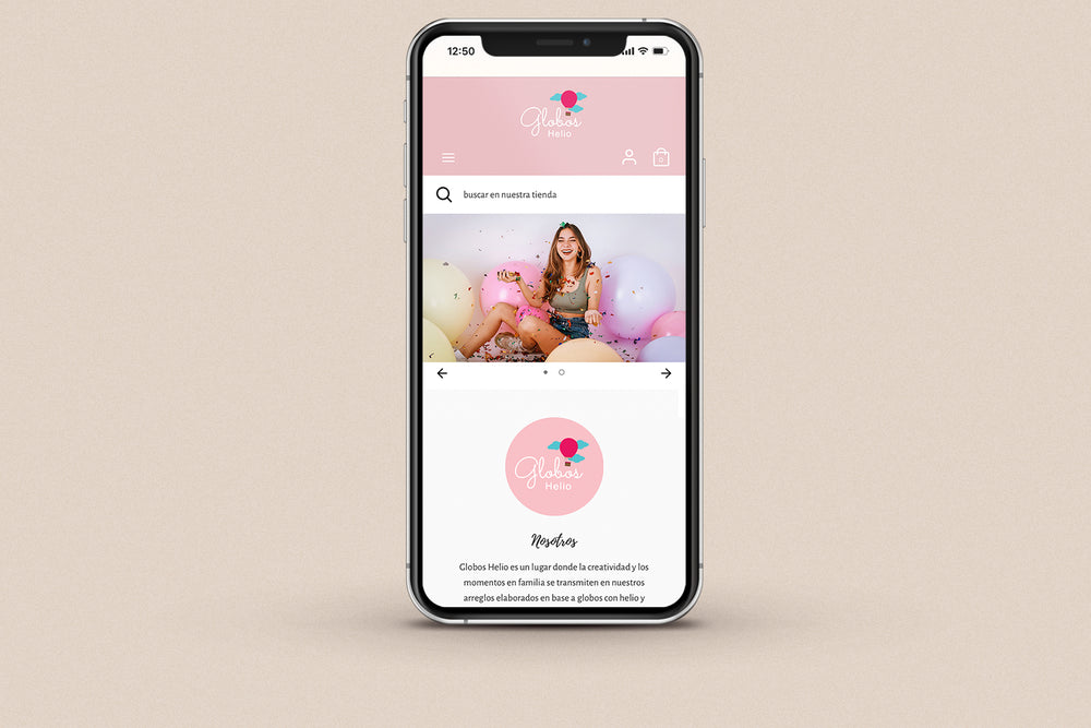Imagen de un iphone con la web de Globos Helio en su pantalla.
