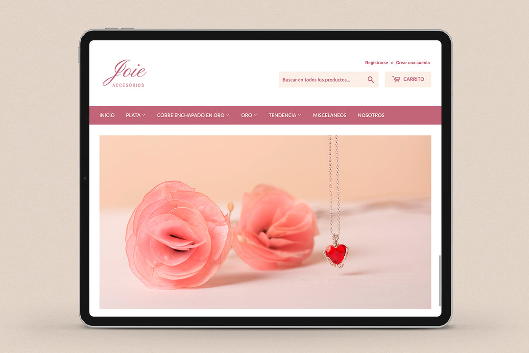 Imagen de un ipad con la web de Joie en su pantalla.