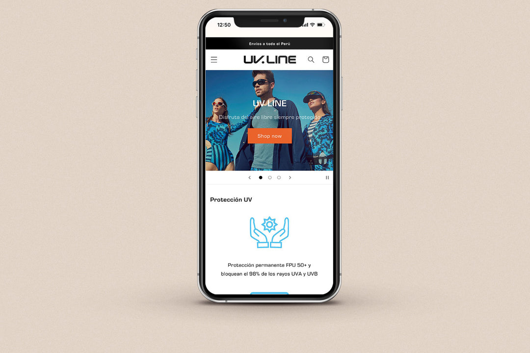 Imagen de un iphone con la web de UV Line en su pantalla.
