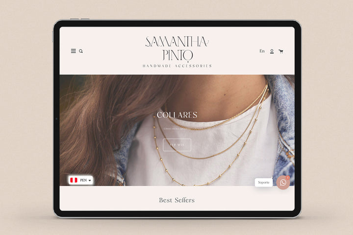 Imagen de un ipad con la web de Samantha Pinto en su pantalla.